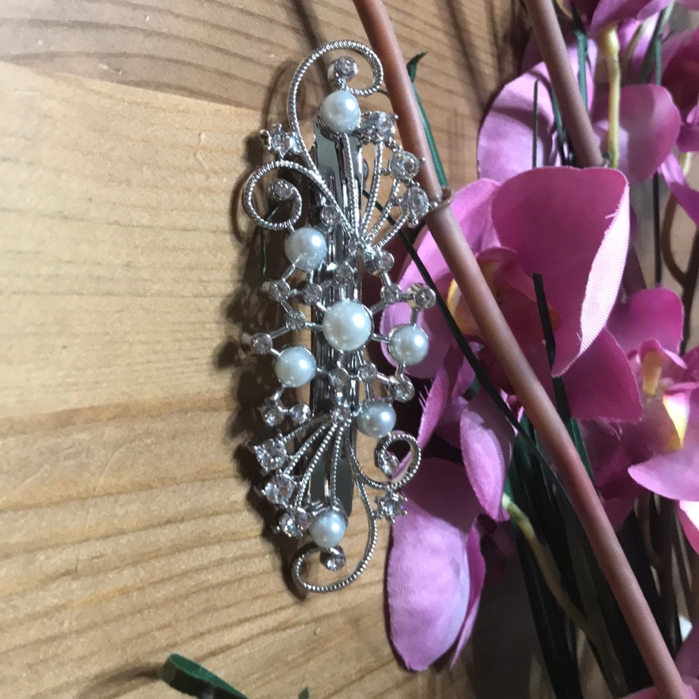❤️ 3/25$ NWOT  HAIR BARRETTE